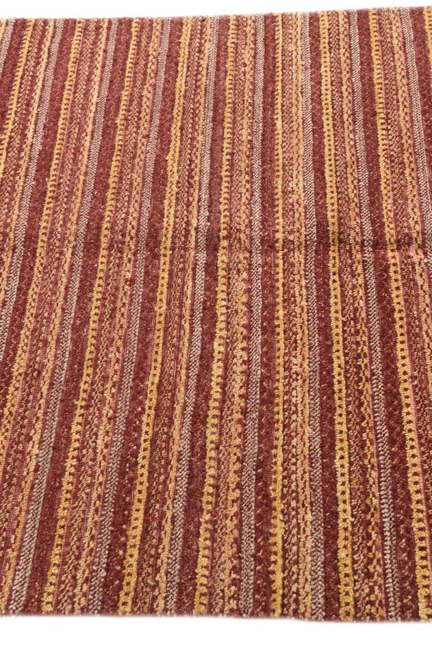 Detail image of 4' x 6' 1 Hand Knotted Modern Ziegler Rug
