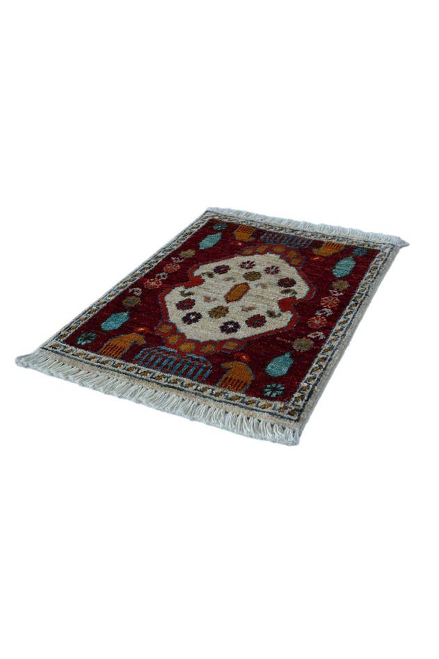 Detail image of 1' 6 x 2' 1 Hand Knotted Modern Ziegler Rug