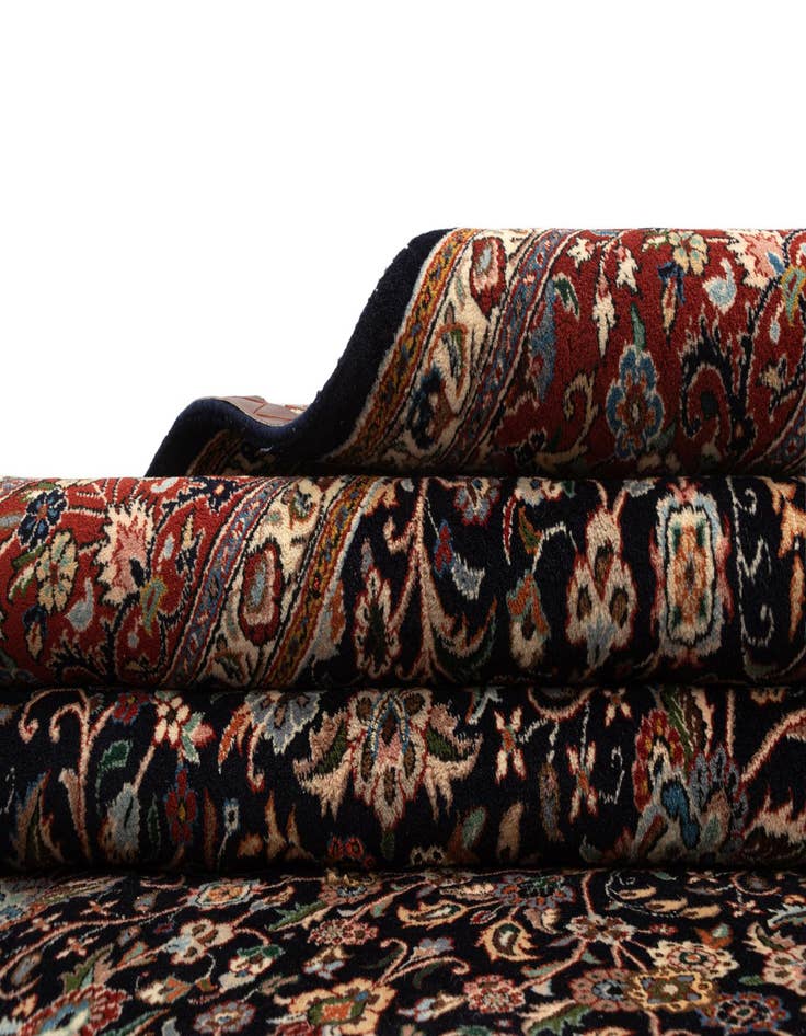 Detail image of 6' 5 x 9' 9 Mood Wool Rug
