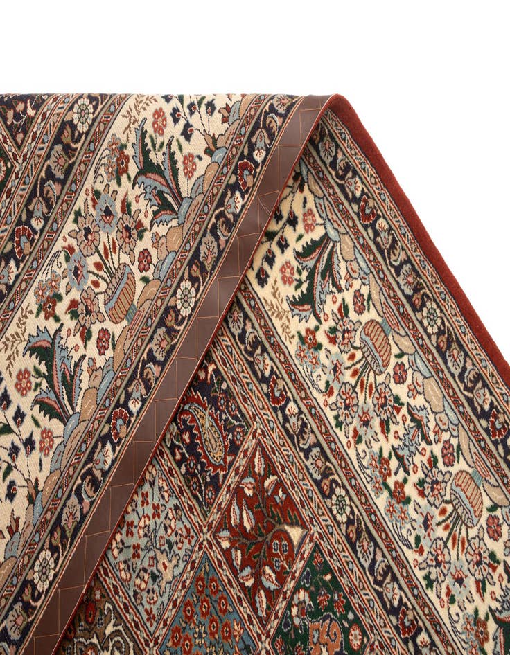 Detail image of 8' 5 x 11' 9 Mood Wool Rug