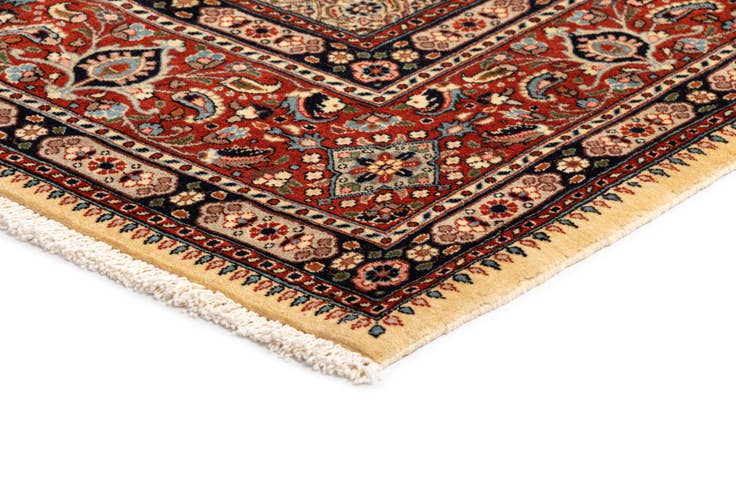 Detail image of 6' 8 x 9' 6 Mood Wool Rug