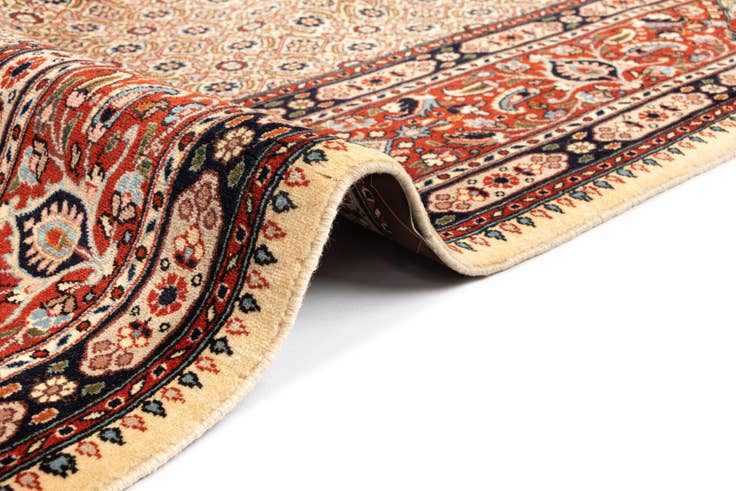 Detail image of 6' 8 x 9' 6 Mood Wool Rug