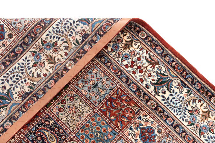 Detail image of 6' 8 x 9' 6 Mood Wool Rug