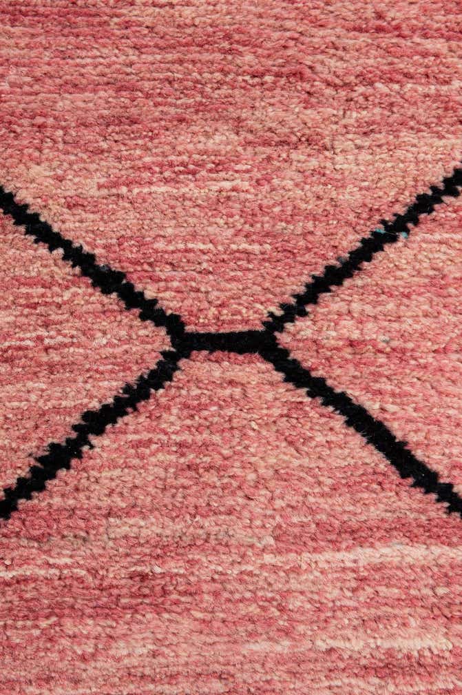 5' 6 x 7' 11 Hand Knotted Moroccan Wool Rug