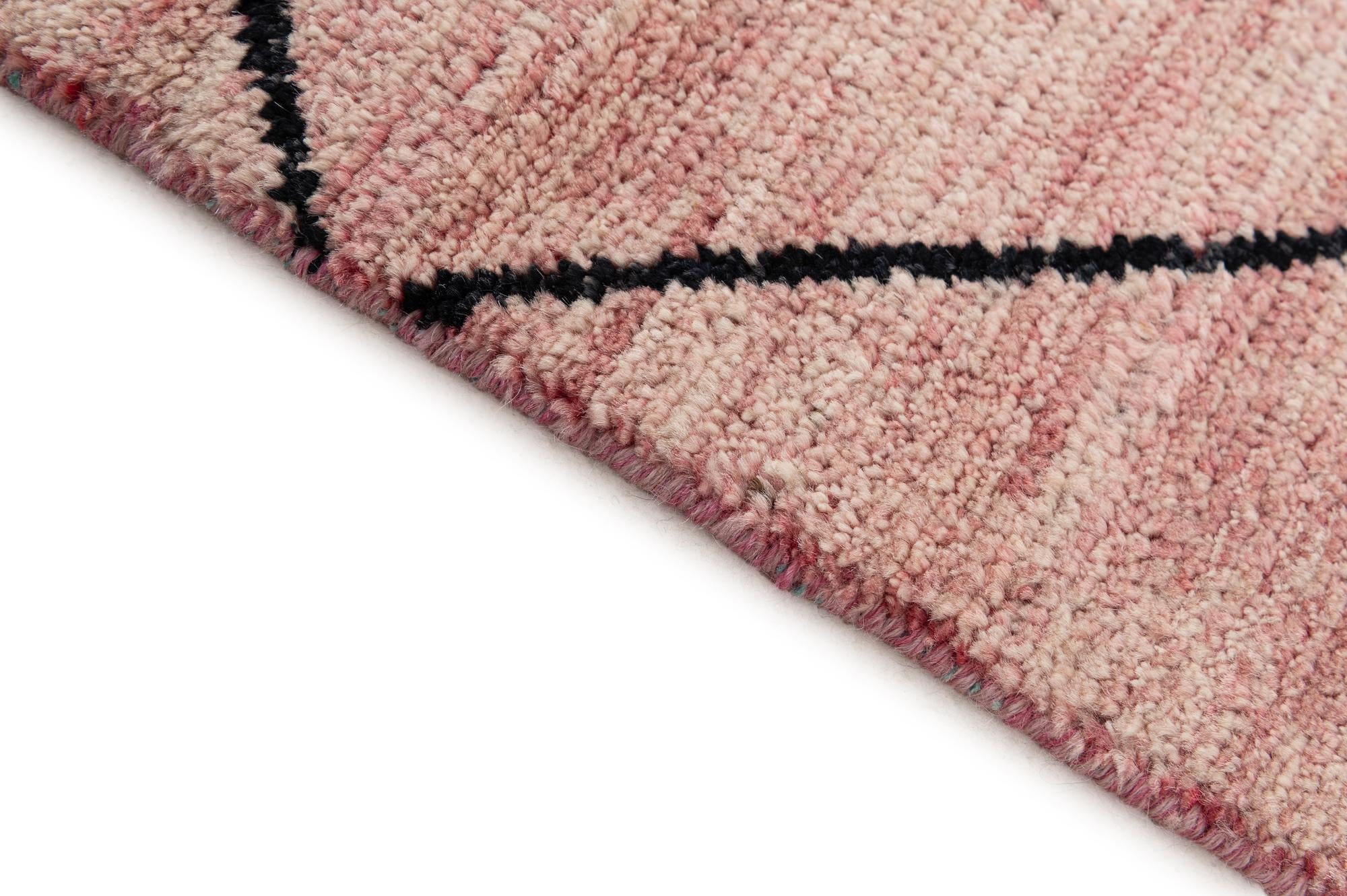 5' 7 x 8' 2 Hand Knotted Moroccan Wool Rug