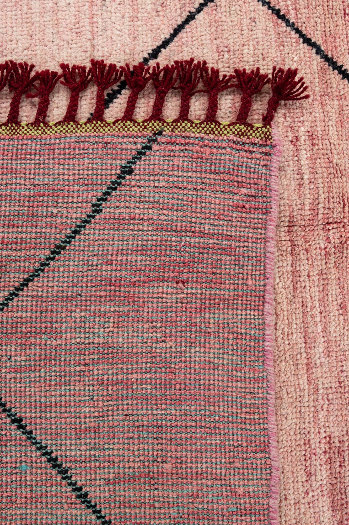 5' 7 x 8' 2 Hand Knotted Moroccan Wool Rug