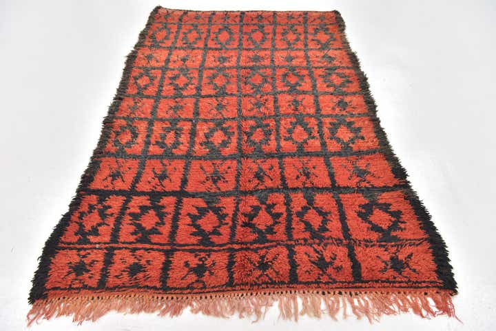 4' x 6' 8 Hand Knotted Moroccan Wool Rug