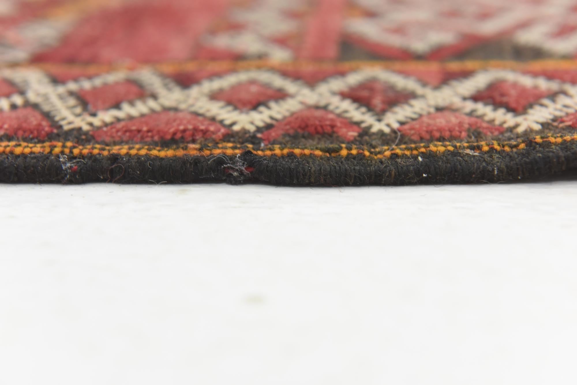 4' 8 x 6' 5 Hand Woven Moroccan Wool Rug