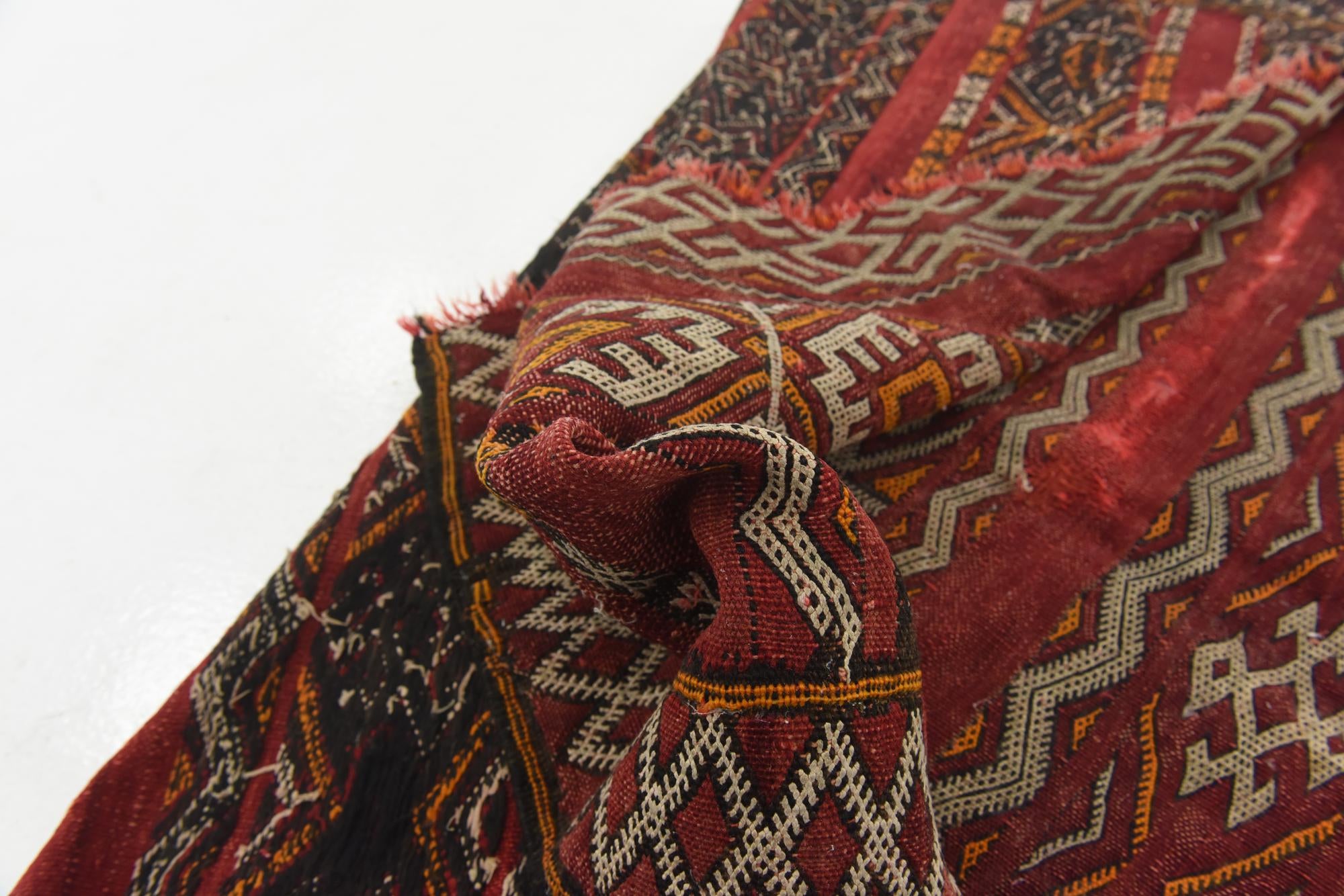 4' 8 x 6' 5 Hand Woven Moroccan Wool Rug