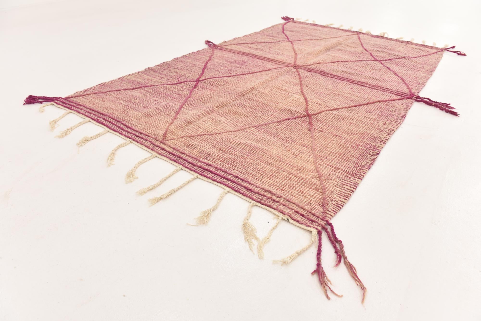 5' x 8' 6 Hand Knotted Moroccan Wool Rug