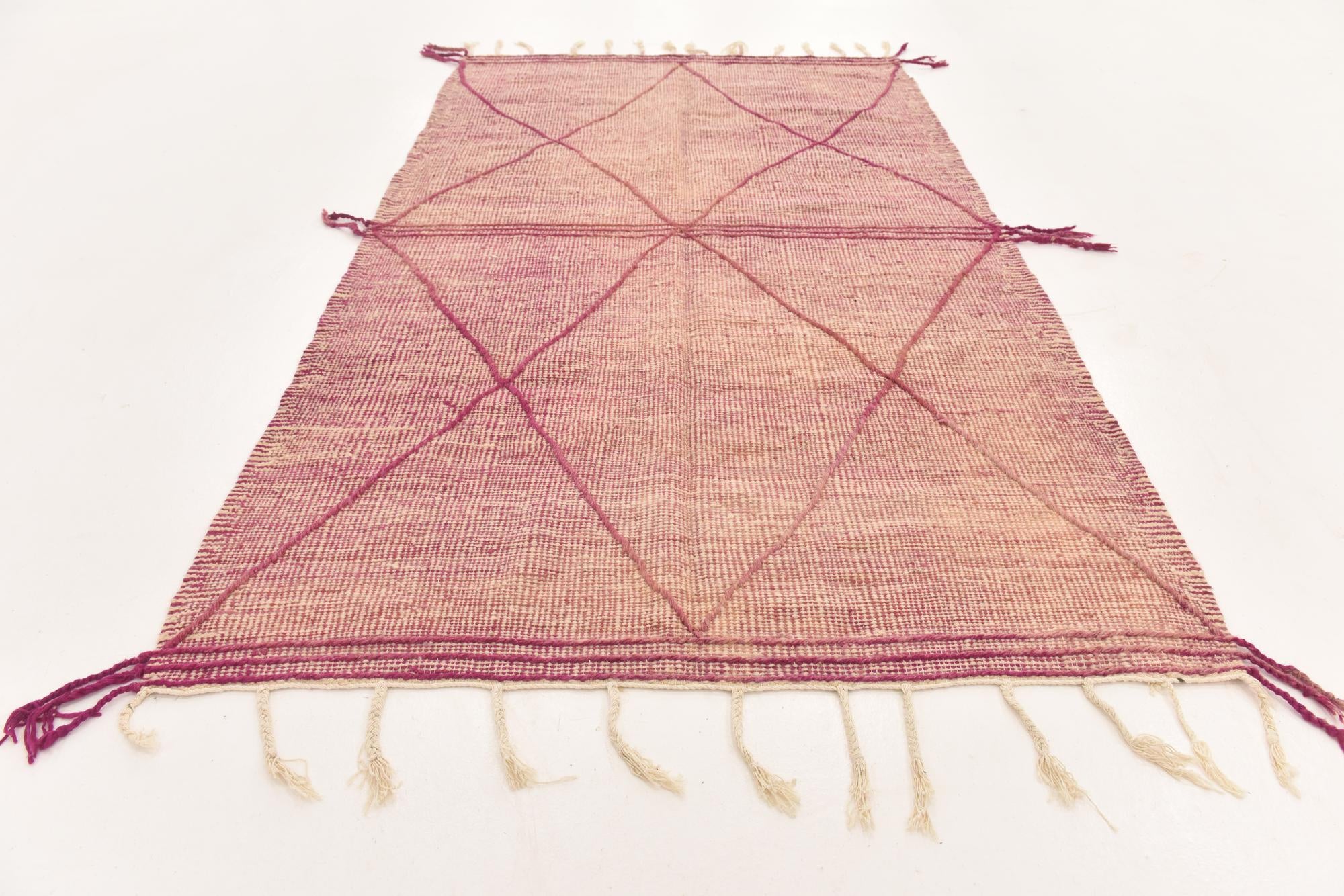 5' x 8' 6 Hand Knotted Moroccan Wool Rug