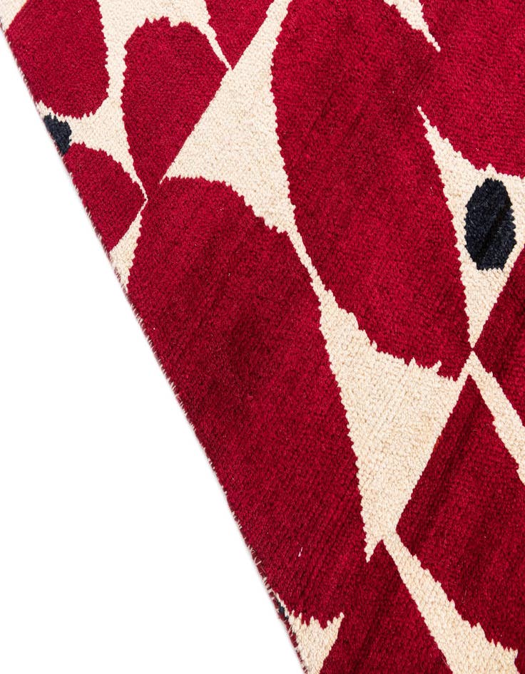 Detail image of 6' 5 x 9' 10  Hand Knotted Moroccan Wool Rug