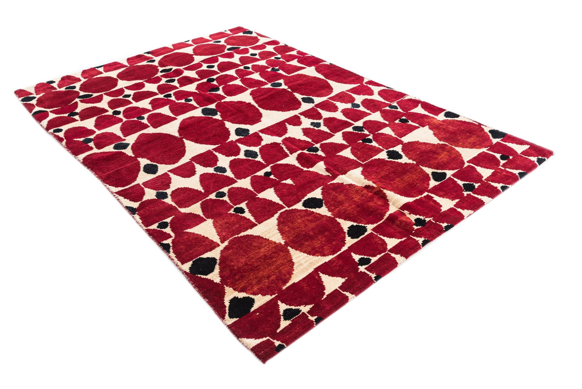 5' 5 x 8' Hand Knotted Moroccan Wool Rug