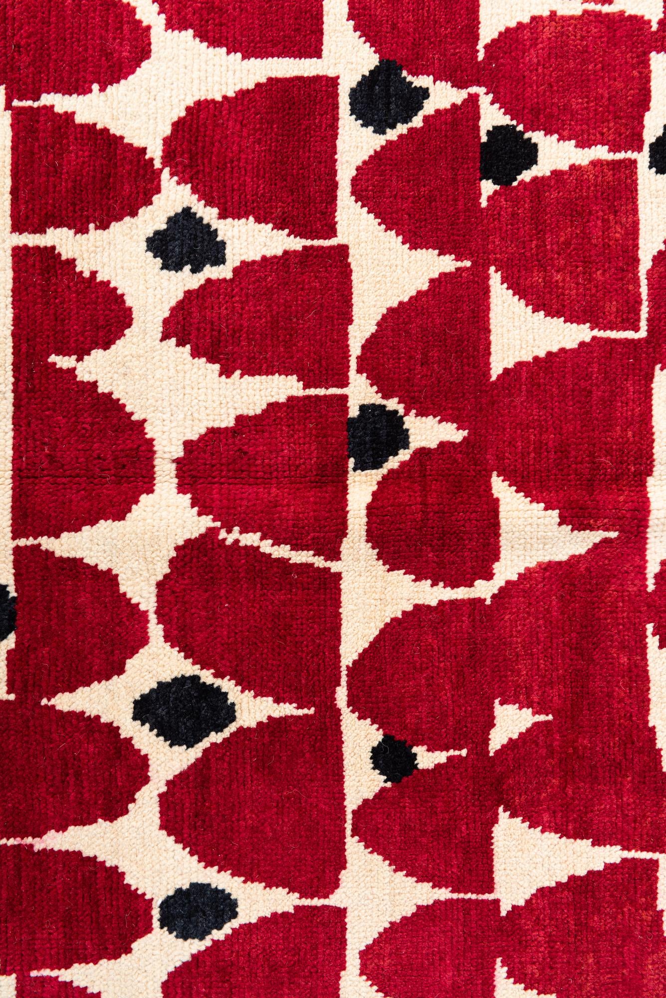 5' 5 x 8' Hand Knotted Moroccan Wool Rug