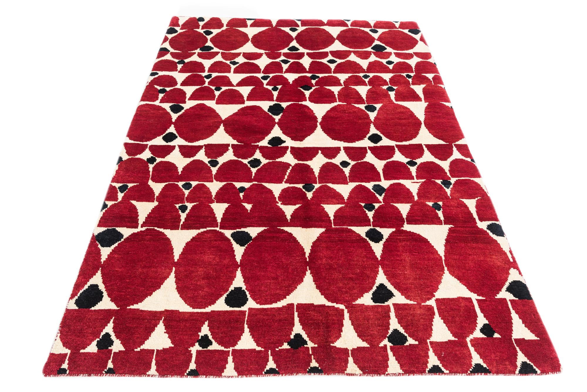 5' 5 x 7' 10 Hand Knotted Moroccan Wool Rug
