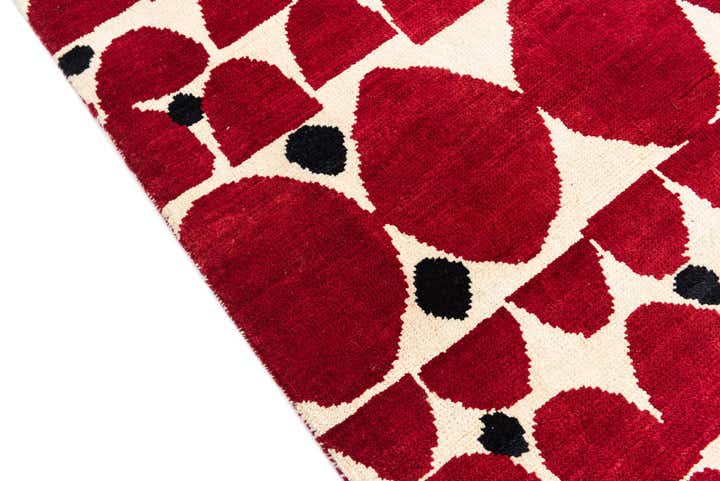 5' 5 x 7' 10 Hand Knotted Moroccan Wool Rug