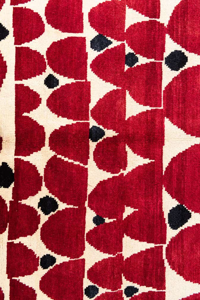 5' 5 x 7' 10 Hand Knotted Moroccan Wool Rug