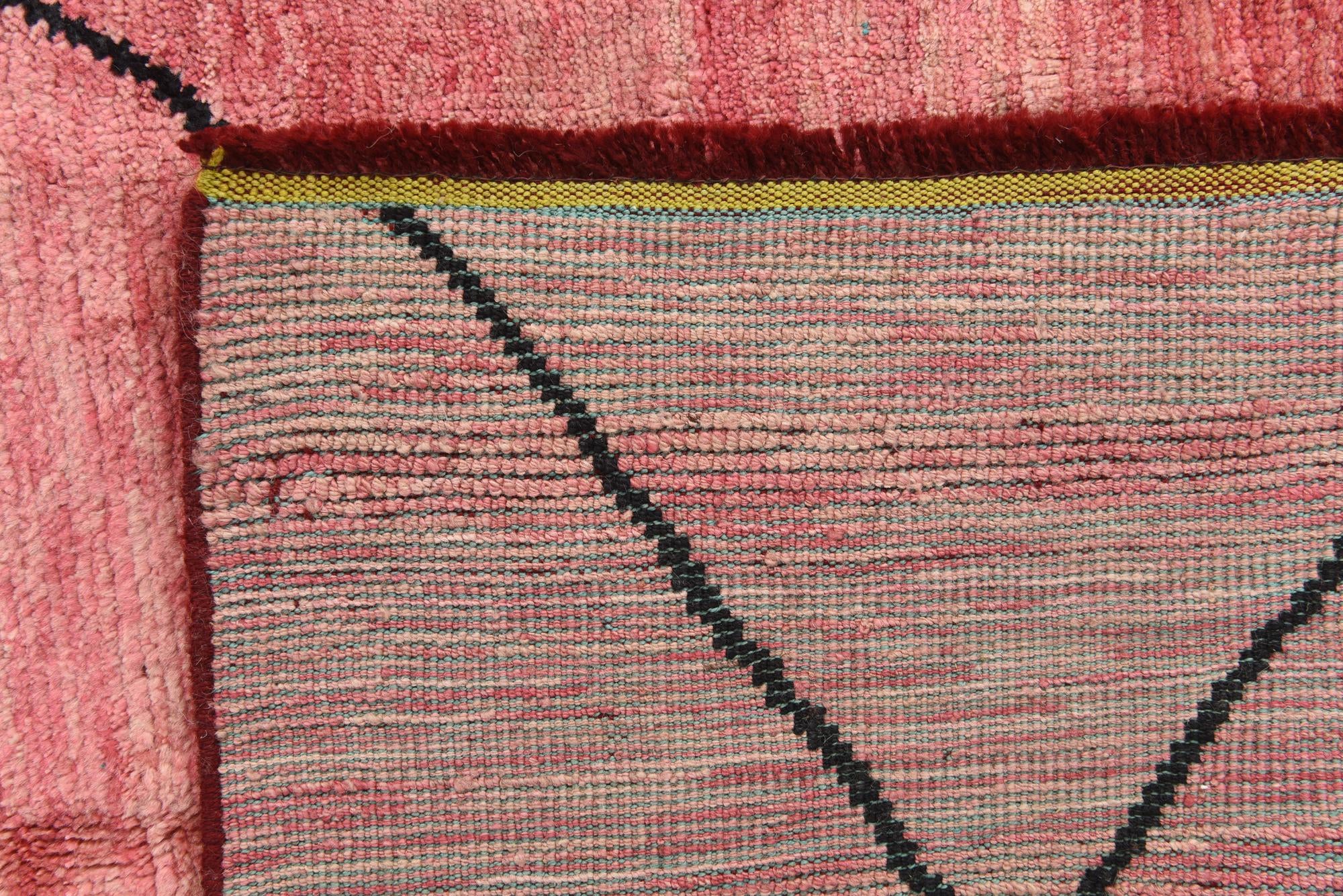 5' 10 x 7' 9 Hand Knotted Moroccan Wool Rug
