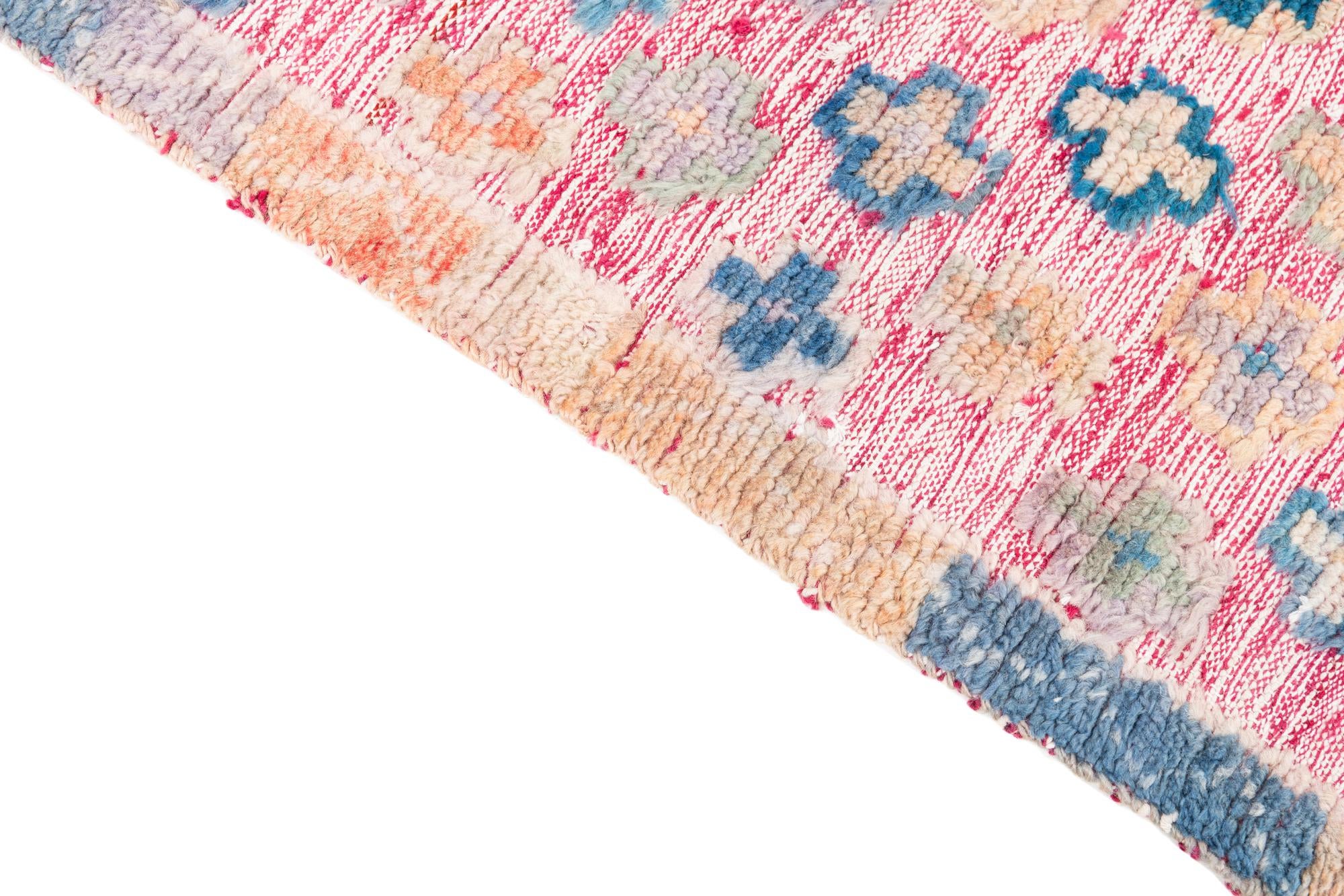5' 6 x 8' 4 Hand Knotted Moroccan Wool Rug