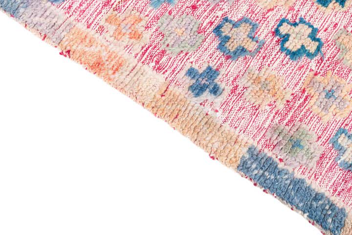 5' 6 x 8' 4 Hand Knotted Moroccan Wool Rug