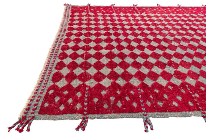 5' 9 x 8' Hand Knotted Moroccan Wool Rug