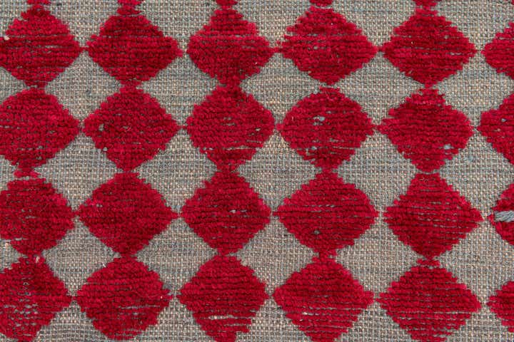 5' 9 x 8' Hand Knotted Moroccan Wool Rug