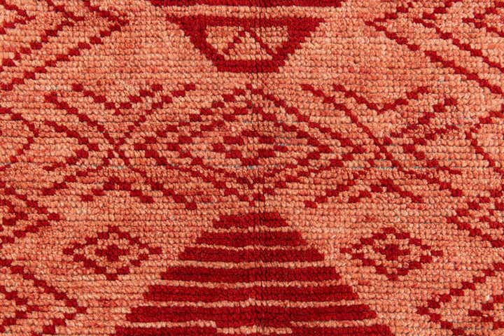 5' 10 x 8' 10 Hand Knotted Moroccan Wool Rug