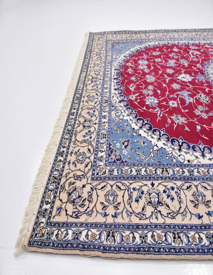 Detail image of 6' 8 x 10' Hand Knotted Nain Persian Rug