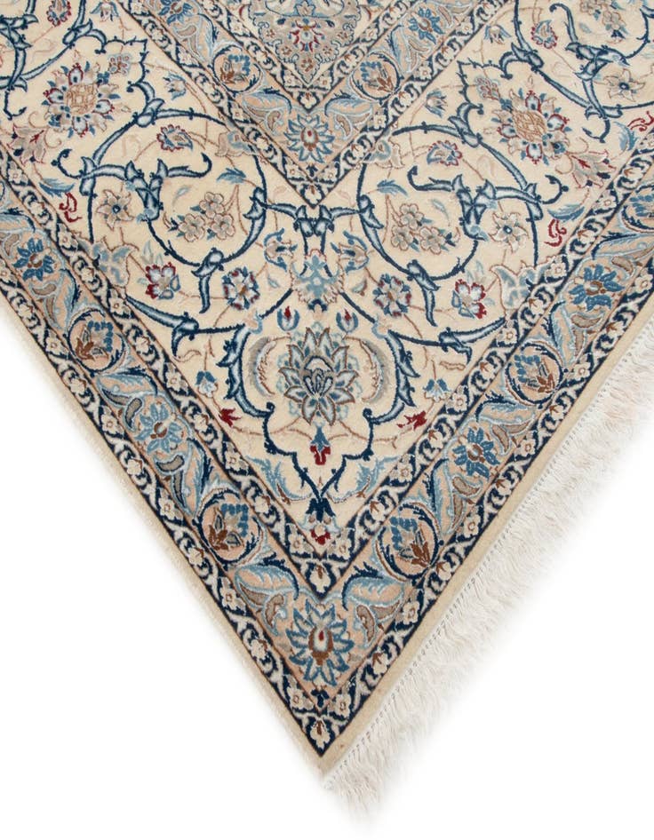 Detail image of 8' 10 x 12' 4 Hand Knotted Nain Persian Rug