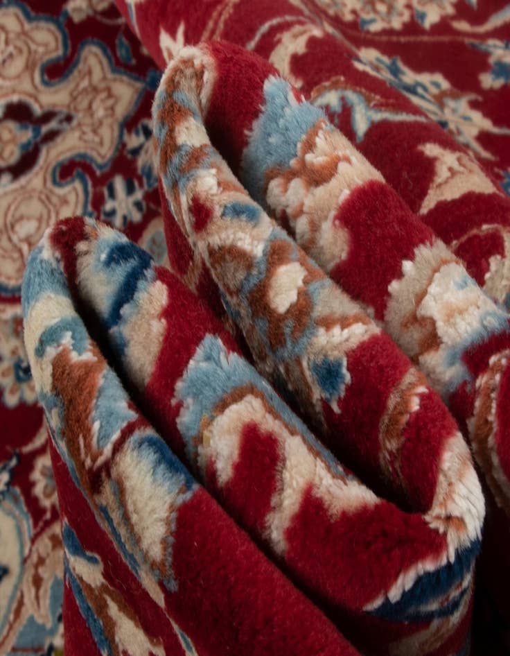 Detail image of 8' 10 x 12' 4 Hand Knotted Nain Persian Rug