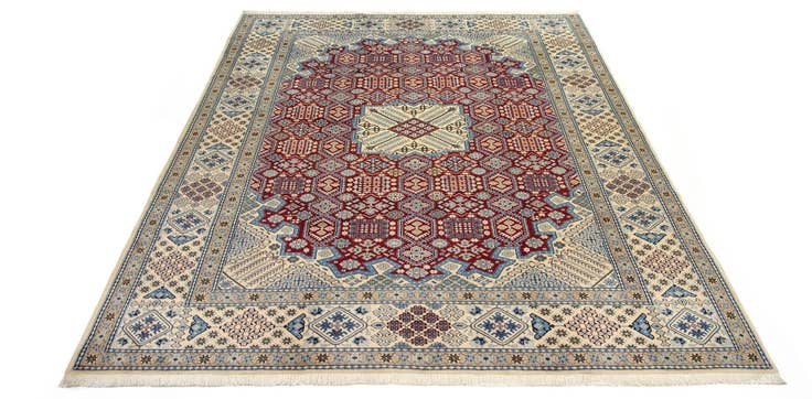 Detail image of 8' x 11' 4 Hand Knotted Nain Persian Rug
