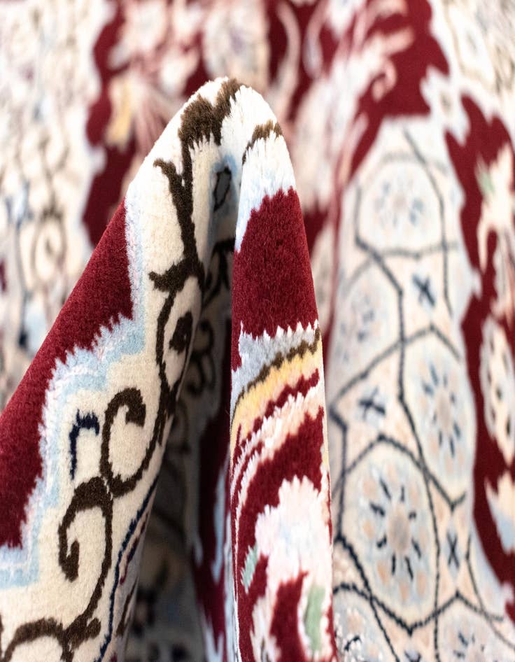Detail image of 6' 9 x 10' 1 Nain Rug