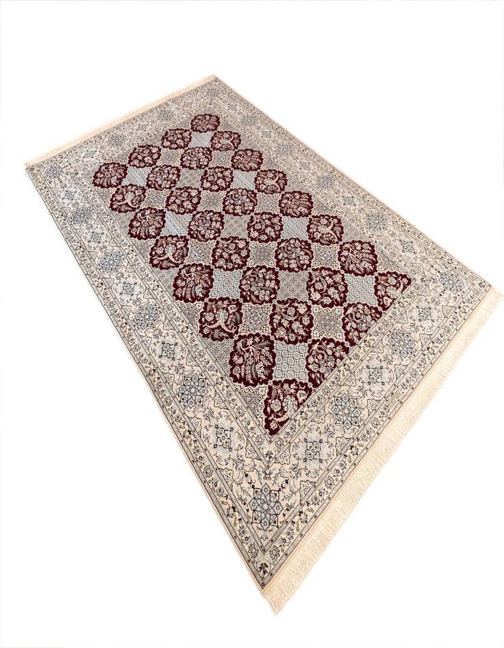 Detail image of 6' 9 x 10' 1 Nain Rug