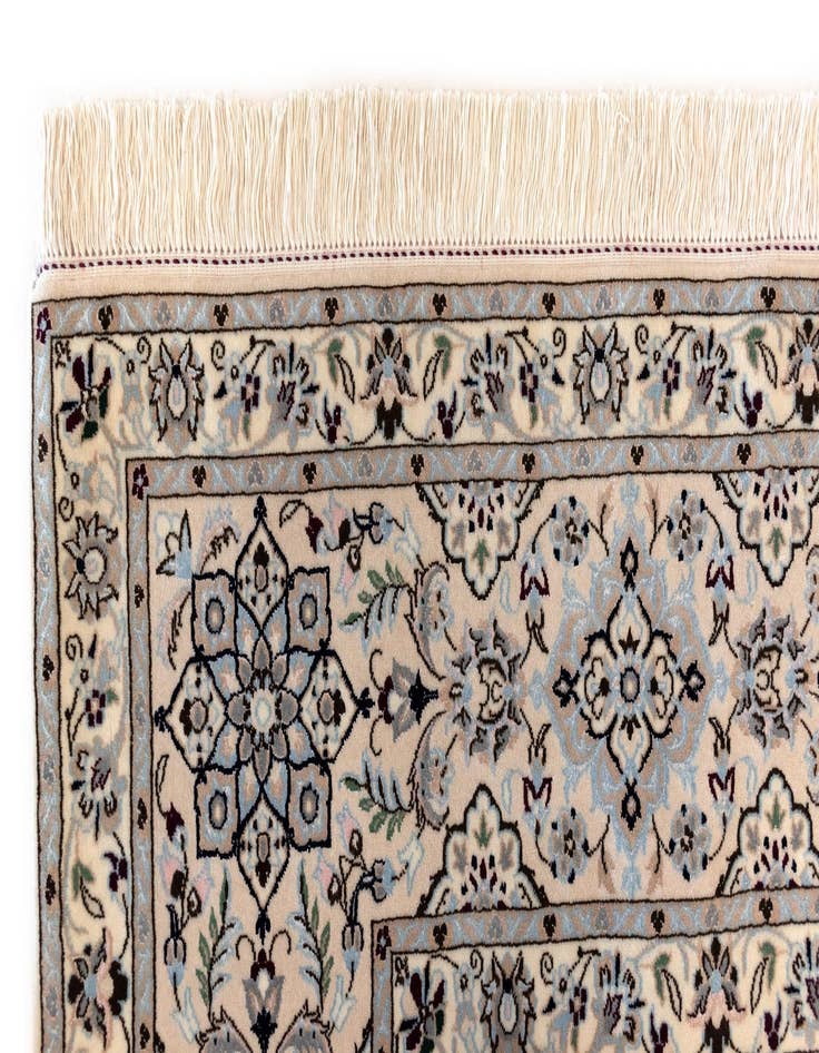 Detail image of 6' 9 x 10' 1 Nain Rug