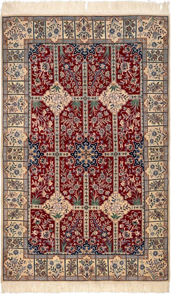 Detail image of 4' 2 x 6' 7 Nain Rug