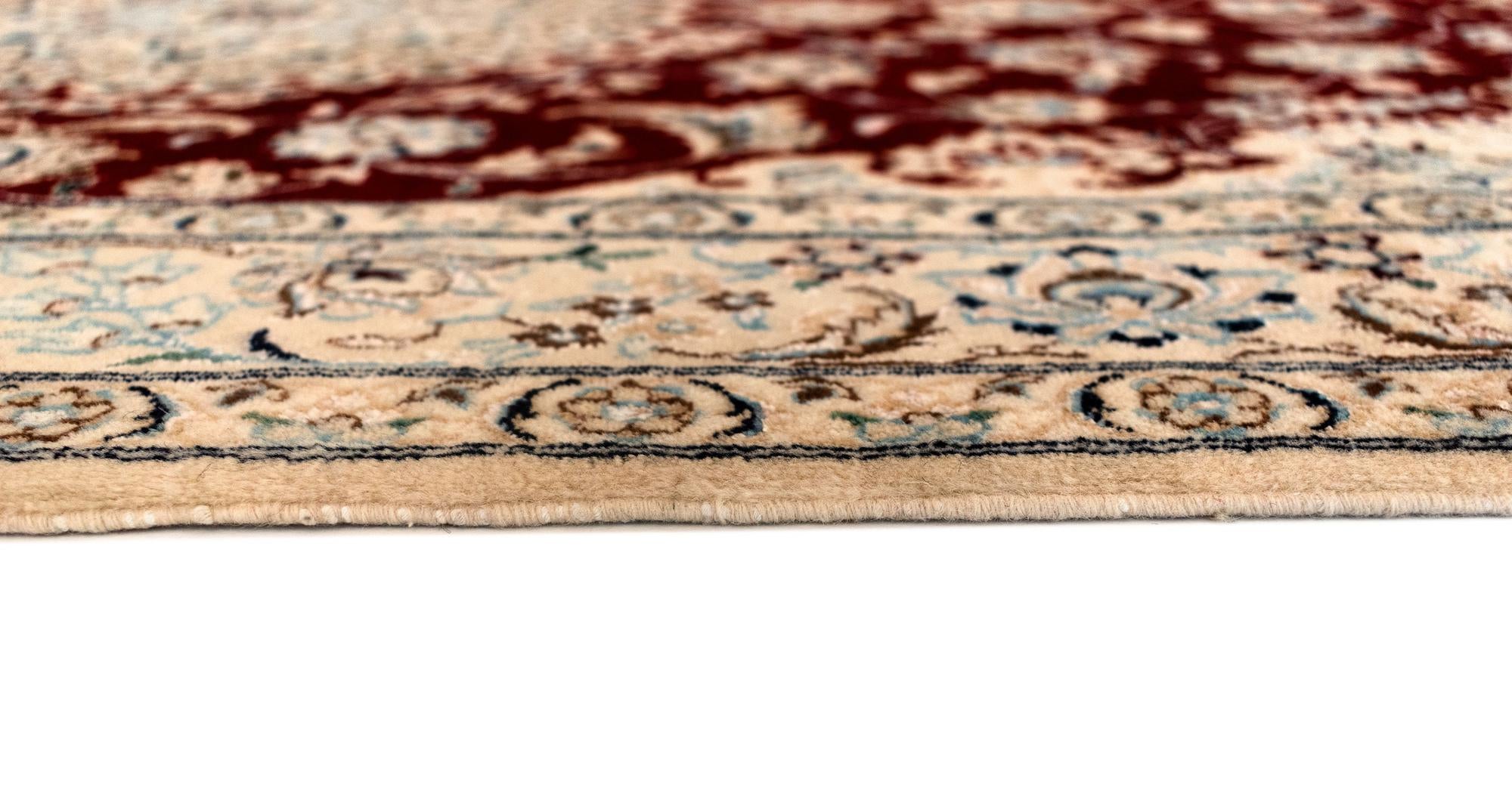 3' 9 x 5' 8 Nain Rug