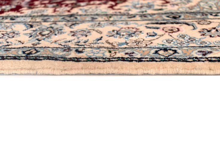 Detail image of 4' 4 x 6' 2 Nain Rug