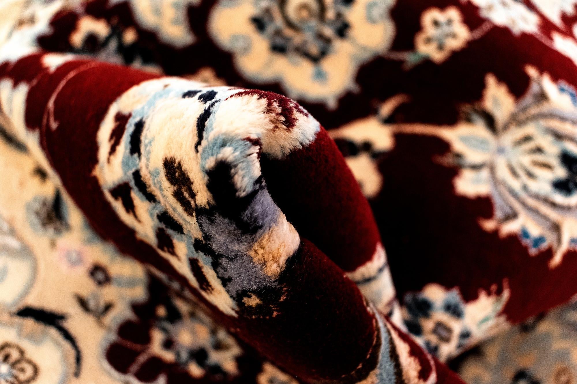 6' 10 x 9' 10 Nain Rug