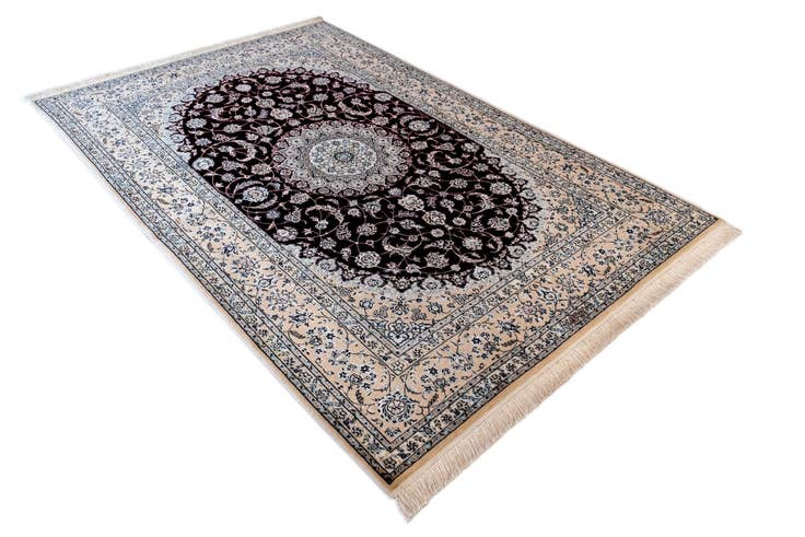 Detail image of 5' 4 x 8' 1 Nain Rug