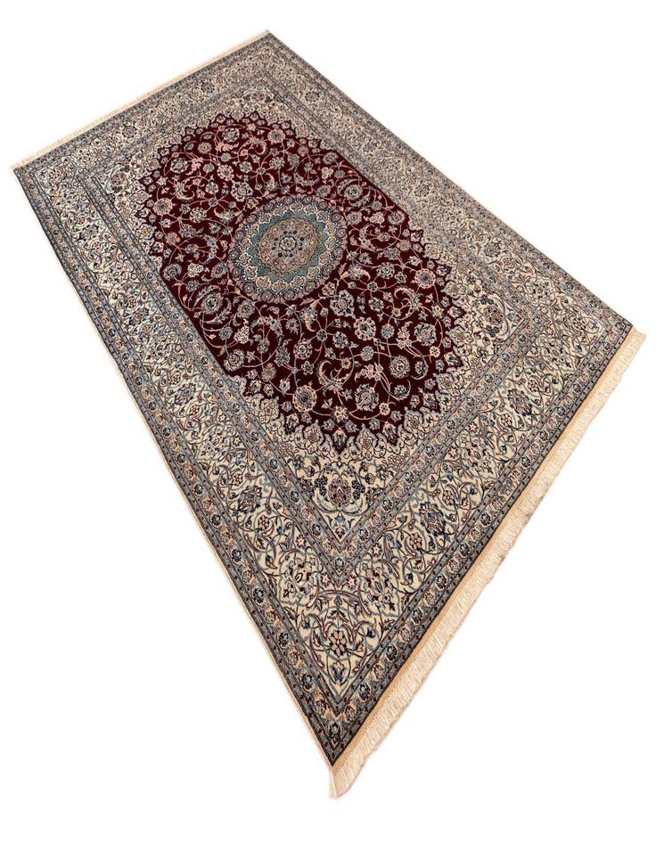 Detail image of 5' 2 x 7' 10 Nain Rug