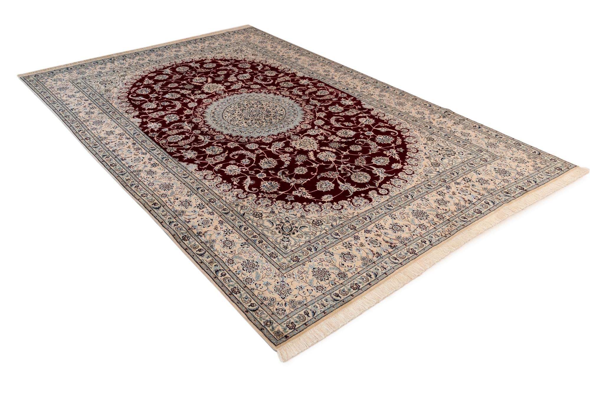6' 9 x 10' 4 Nain Rug