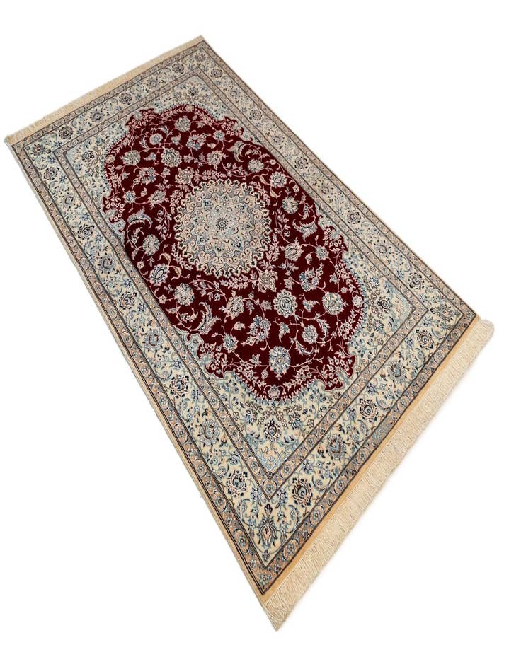 Detail image of 4' 2 x 6' 8 Nain Rug