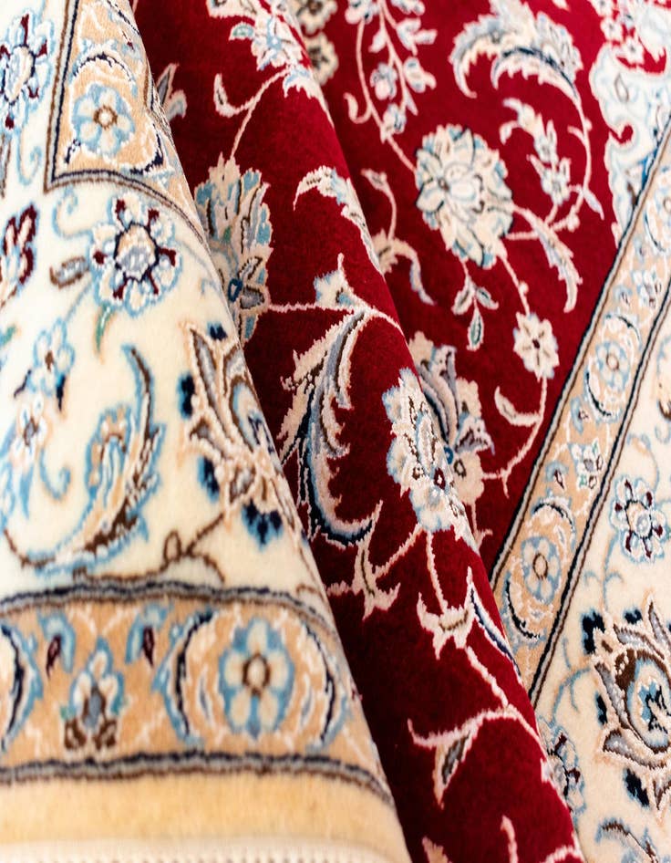 Detail image of 4' 2 x 6' 8 Nain Rug