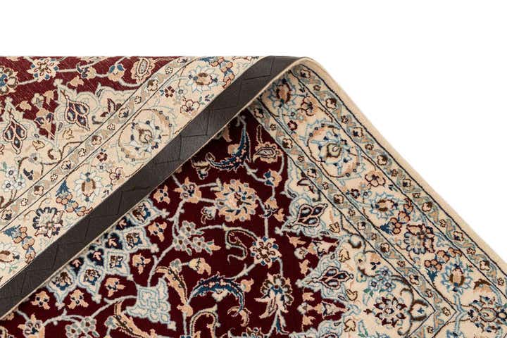 2' 8 x 3' 10 Hand Knotted Nain Rug