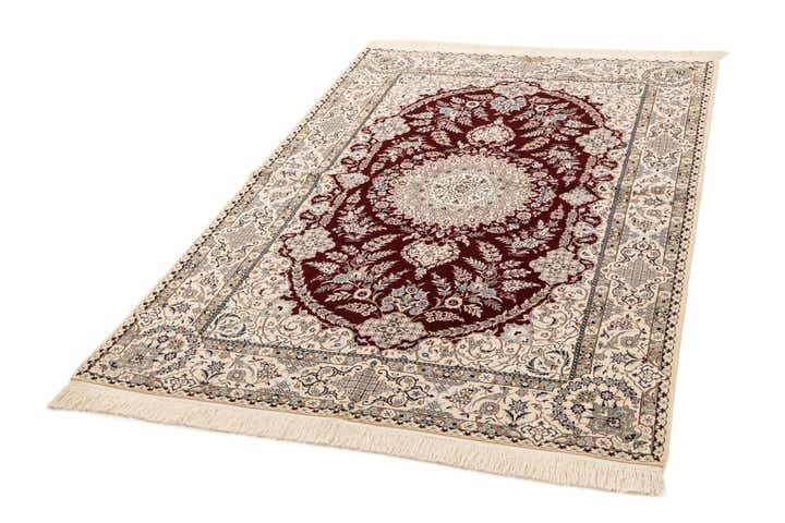 4' 11 x 7' 7 Hand Knotted Nain Rug