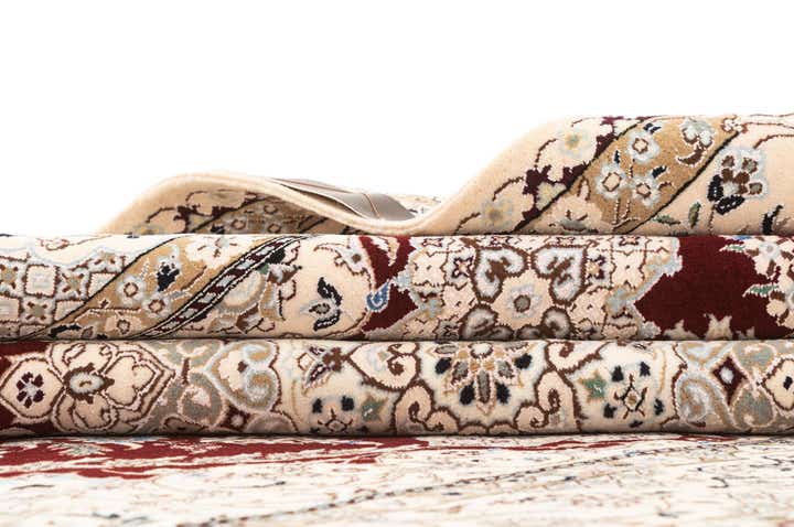 4' 11 x 7' 7 Hand Knotted Nain Rug