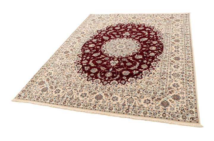 6' 9 x 8' 7 Nain Rug