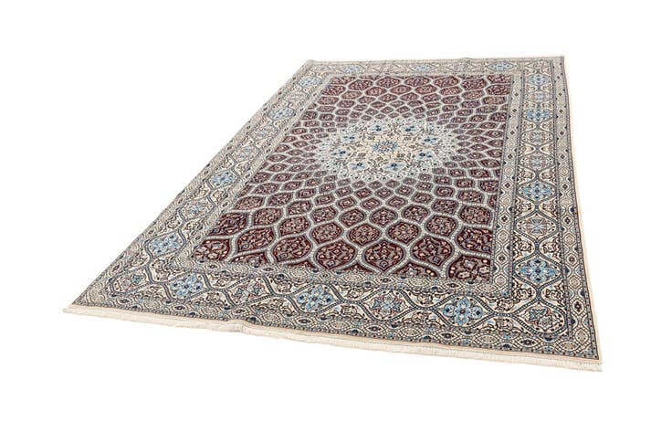 Detail image of 6' 10 x 9' 10 Nain Rug