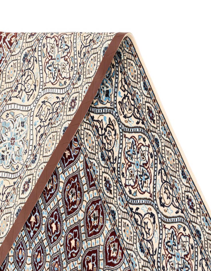 Detail image of 6' 10 x 9' 10 Nain Rug