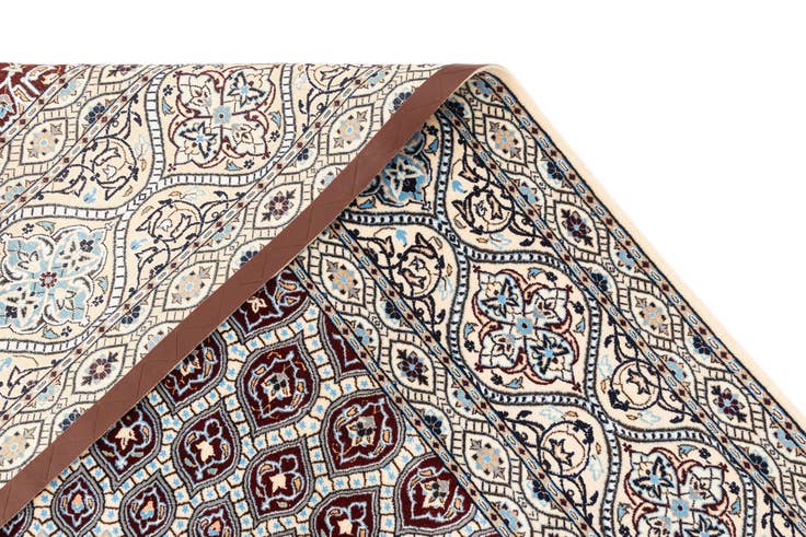 Detail image of 6' 10 x 9' 10 Nain Rug
